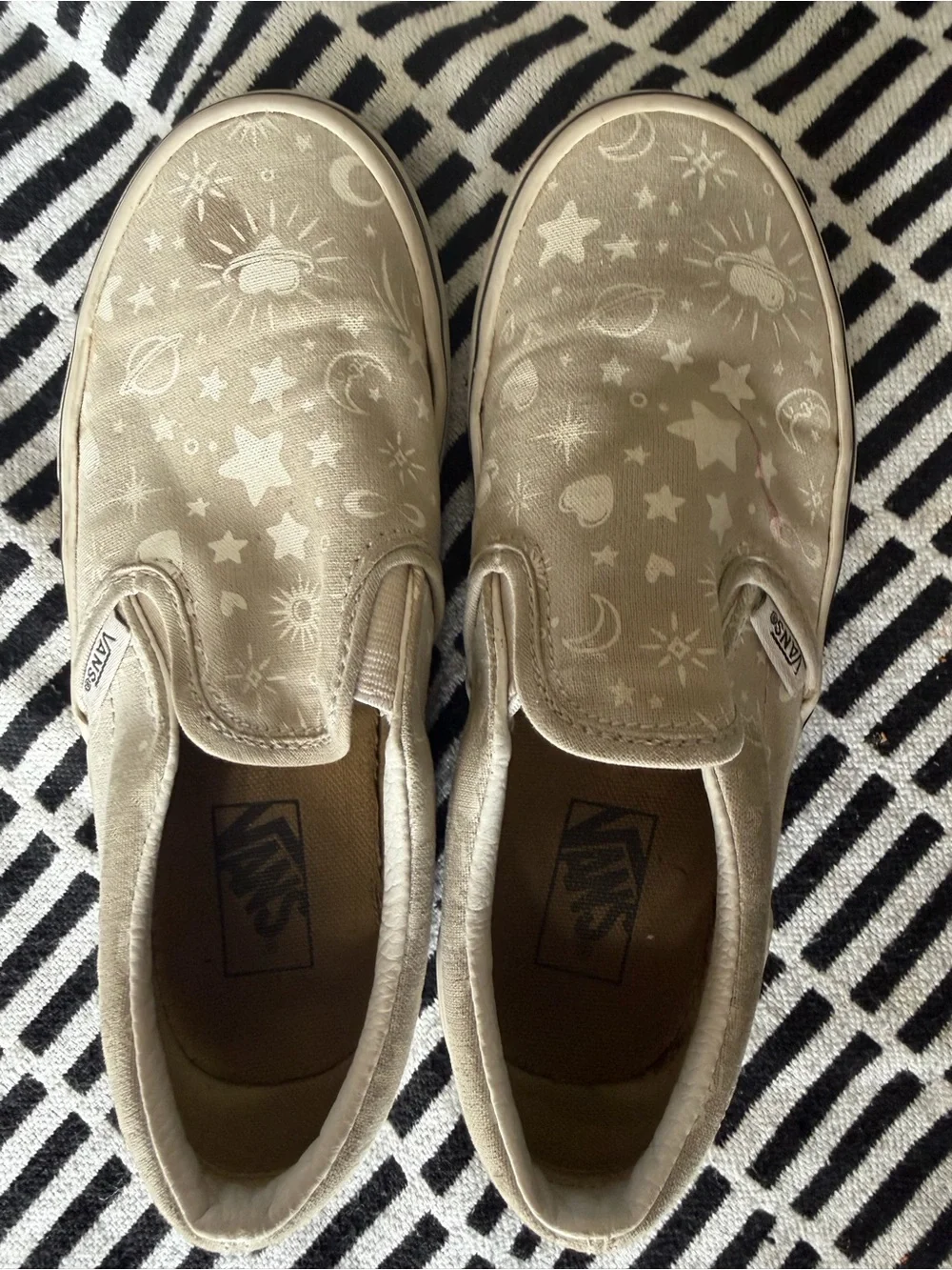 Vans Kids Slip-On Canvas Sneakers in Beige with White Space Print